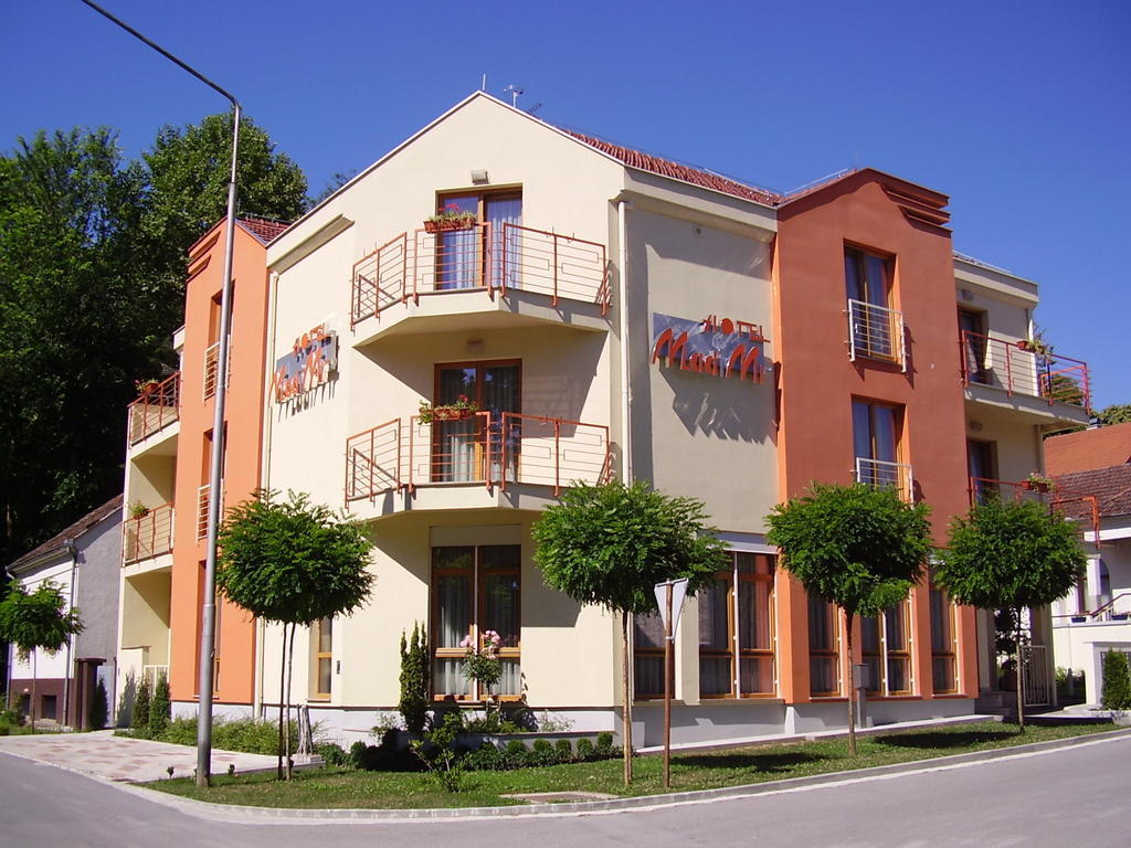 Hotel Mladimir Daruvar Luaran gambar